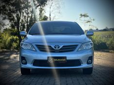 Toyota COROLLA GLi 1.8 2012 NEUMANN VEÍCULOS ARROIO DO MEIO / Carros no Vale