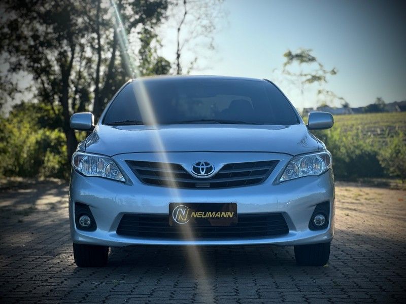 Toyota COROLLA GLi 1.8 2012 NEUMANN VEÍCULOS ARROIO DO MEIO / Carros no Vale Toyota COROLLA GLi 1.8 2012 NEUMANN VEÍCULOS ARROIO DO MEIO / Carros no Vale