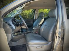 Toyota HILUX CAB.DUPLA SRV 3.0 TB-IC 2013 NEUMANN VEÍCULOS ARROIO DO MEIO / Carros no Vale