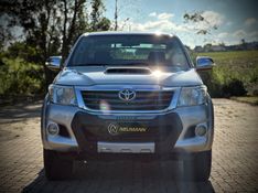 Toyota HILUX CAB.DUPLA SRV 3.0 TB-IC 2013 NEUMANN VEÍCULOS ARROIO DO MEIO / Carros no Vale