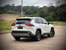 Toyota RAV 2.5 S HYBRID CONNECT 4X4 2022 NEUMANN VEÍCULOS ARROIO DO MEIO / Carros no Vale