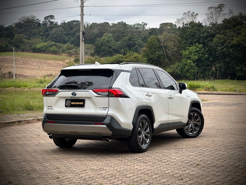 Toyota RAV 2.5 S HYBRID CONNECT 4X4 2022 NEUMANN VEÍCULOS ARROIO DO MEIO / Carros no Vale Toyota RAV 2.5 S HYBRID CONNECT 4X4 2022 NEUMANN VEÍCULOS ARROIO DO MEIO / Carros no Vale