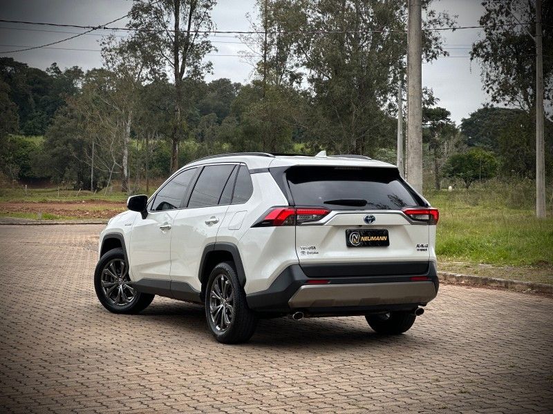 Toyota RAV 2.5 S HYBRID CONNECT 4X4 2022 NEUMANN VEÍCULOS ARROIO DO MEIO / Carros no Vale Toyota RAV 2.5 S HYBRID CONNECT 4X4 2022 NEUMANN VEÍCULOS ARROIO DO MEIO / Carros no Vale