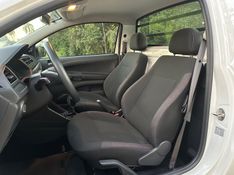 Volkswagen SAVEIRO ROBUST 1.6 2026 NEUMANN VEÍCULOS ARROIO DO MEIO / Carros no Vale