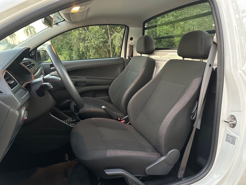 Volkswagen SAVEIRO ROBUST 1.6 2026 NEUMANN VEÍCULOS ARROIO DO MEIO / Carros no Vale Volkswagen SAVEIRO ROBUST 1.6 2026 NEUMANN VEÍCULOS ARROIO DO MEIO / Carros no Vale