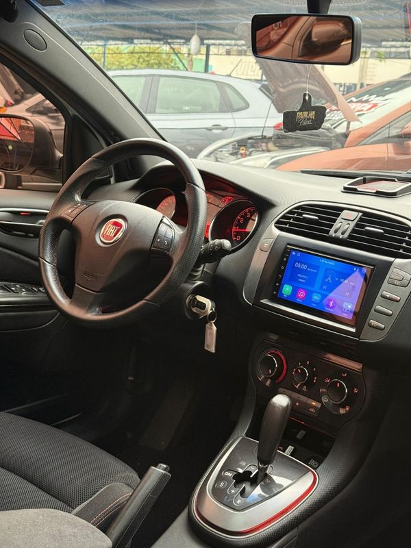 Fiat BRAVO SPORTING 1.8 2014 FERREIRA VEÍCULOS VENÂNCIO AIRES / Carros no Vale