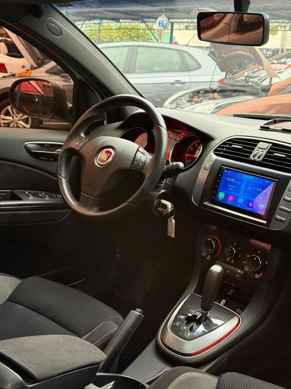 Fiat BRAVO SPORTING 1.8 2014 FERREIRA VEÍCULOS VENÂNCIO AIRES / Carros no Vale