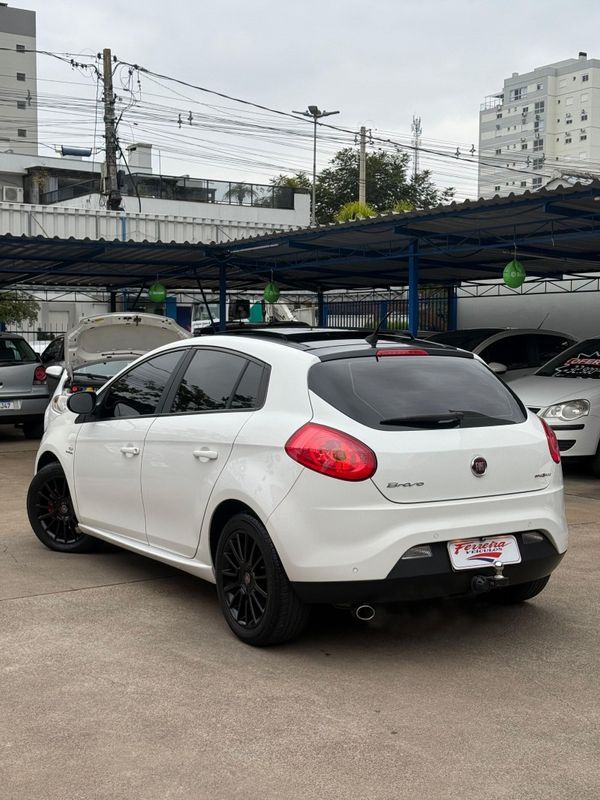 Fiat BRAVO SPORTING 1.8 2014 FERREIRA VEÍCULOS VENÂNCIO AIRES / Carros no Vale