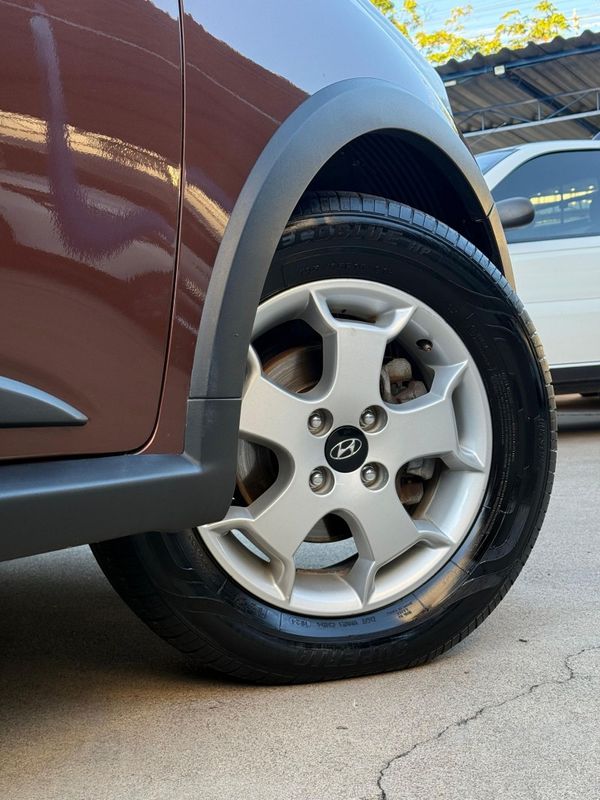 Hyundai HB20X STYLE 1.6 2014 FERREIRA VEÍCULOS VENÂNCIO AIRES / Carros no Vale