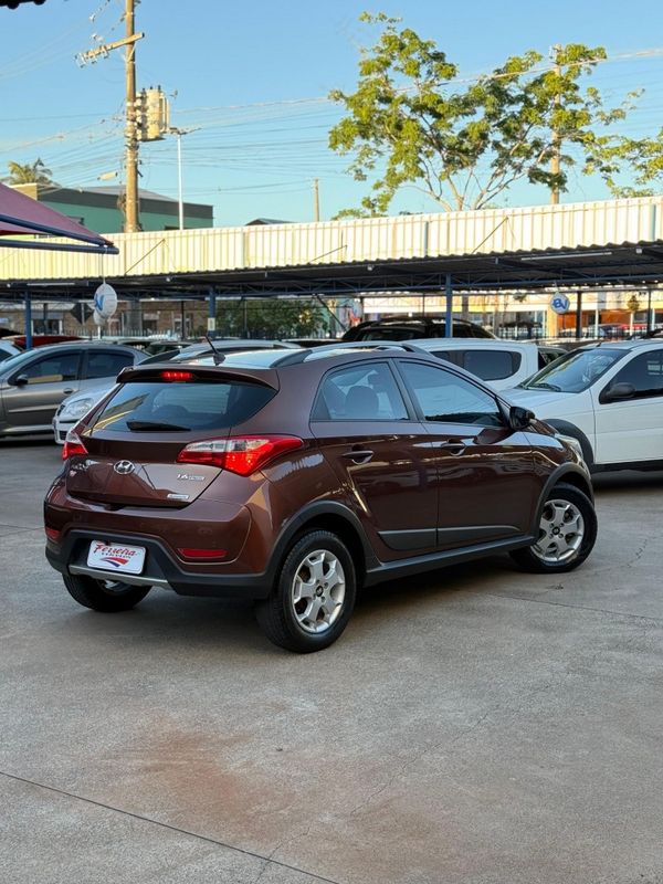 Hyundai HB20X STYLE 1.6 2014 FERREIRA VEÍCULOS VENÂNCIO AIRES / Carros no Vale