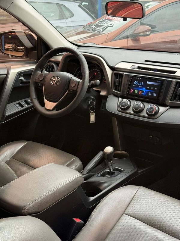 Toyota RAV-4 2.0 2017 FERREIRA VEÍCULOS VENÂNCIO AIRES / Carros no Vale