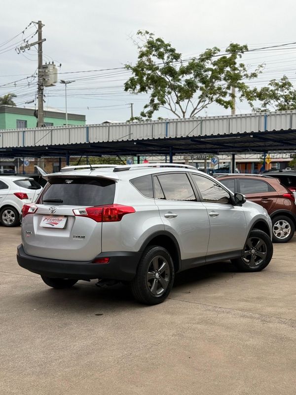 Toyota RAV-4 2.0 2017 FERREIRA VEÍCULOS VENÂNCIO AIRES / Carros no Vale