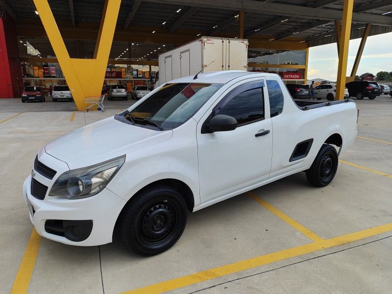 CHEVROLET MONTANA 1.4 MPFI LS CS 8V 2012/2013 HUBNER MULTIMARCAS FARROUPILHA / Carros no Vale