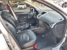 PEUGEOT 207 1.4 XR 8V 2012/2012 HUBNER MULTIMARCAS FARROUPILHA / Carros no Vale