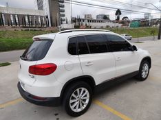 VOLKSWAGEN TIGUAN 2.0 TSI 16V TURBO TIPTRONIC 2012/2013 HUBNER MULTIMARCAS FARROUPILHA / Carros no Vale