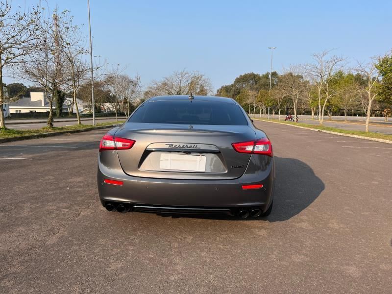 MASERATI GHIBLI 3.0 V6 TURBO GASOLINA AUTOMÁTICO 2017/2017 FÁBIO BERNARDES PORTO ALEGRE / Carros no Vale MASERATI GHIBLI 3.0 V6 TURBO GASOLINA AUTOMÁTICO 2017/2017 FÁBIO BERNARDES PORTO ALEGRE / Carros no Vale