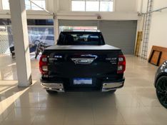 TOYOTA HILUX 2.8 D-4D TURBO DIESEL CD SRX 4X4 AUTOMÁTICO 2023/2024 FÁBIO BERNARDES PORTO ALEGRE / Carros no Vale