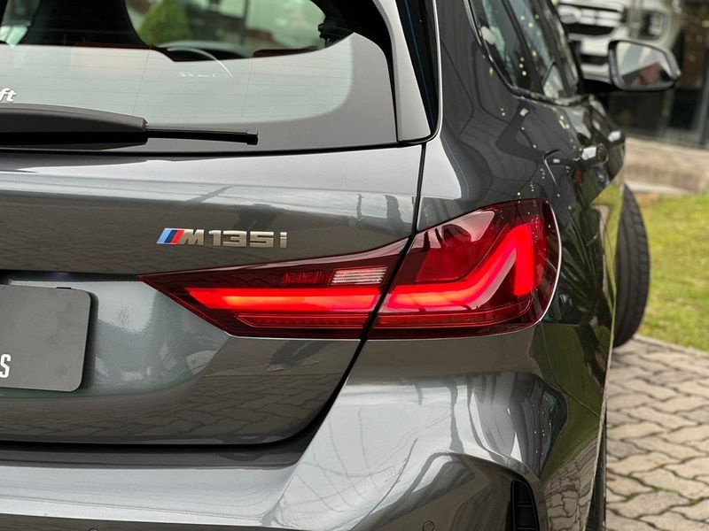 BMW M 135i M135i XDRIVE 2.0 TB Aut. 2021/2021 CONCEPT MOTORS PASSO FUNDO / Carros no Vale