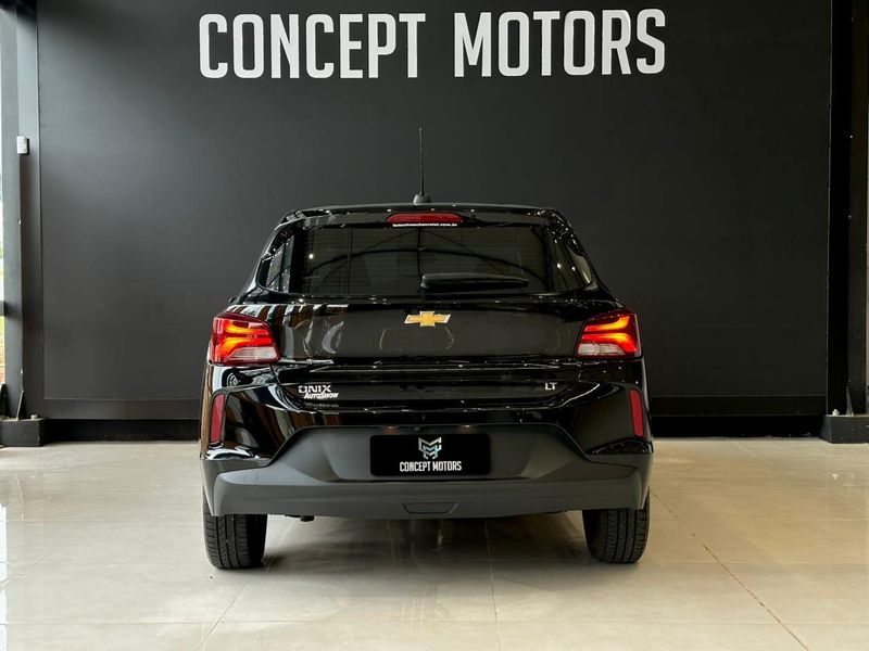 Chevrolet Onix HATCH LT 1.0 12V Flex 5p Mec. 2024/2025 CONCEPT MOTORS PASSO FUNDO / Carros no Vale