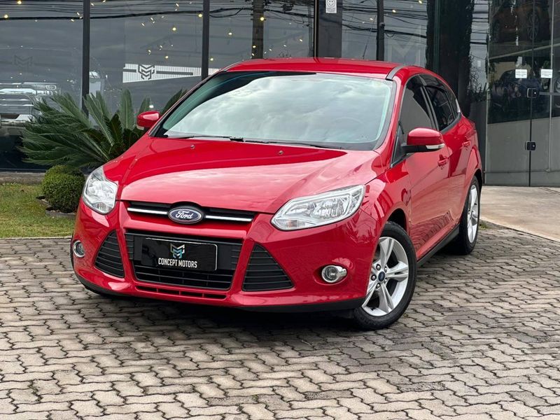 Ford Focus 1.6 S/SE/SE Plus Flex 8V/16V 5p 2014/2015 CONCEPT MOTORS PASSO FUNDO / Carros no Vale Ford Focus 1.6 S/SE/SE Plus Flex 8V/16V 5p 2014/2015 CONCEPT MOTORS PASSO FUNDO / Carros no Vale