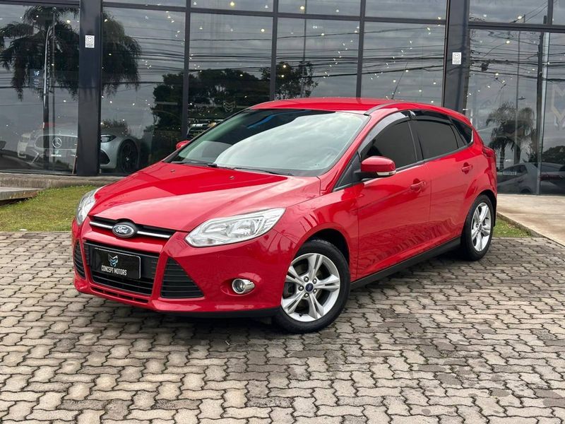 Ford Focus 1.6 S/SE/SE Plus Flex 8V/16V 5p 2014/2015 CONCEPT MOTORS PASSO FUNDO / Carros no Vale Ford Focus 1.6 S/SE/SE Plus Flex 8V/16V 5p 2014/2015 CONCEPT MOTORS PASSO FUNDO / Carros no Vale