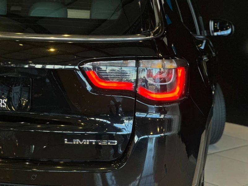 Jeep Compass LIMITED 2.0 4×2 Flex 16V Aut. 2019/2019 CONCEPT MOTORS PASSO FUNDO / Carros no Vale