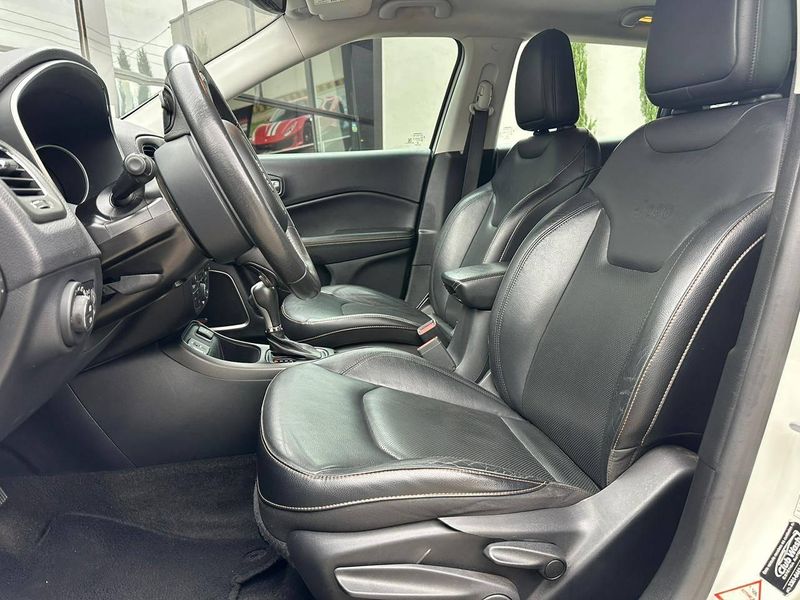 Jeep Compass LONGITUDE 2.0 4×2 Flex 16V Aut. 2017/2017 CONCEPT MOTORS PASSO FUNDO / Carros no Vale