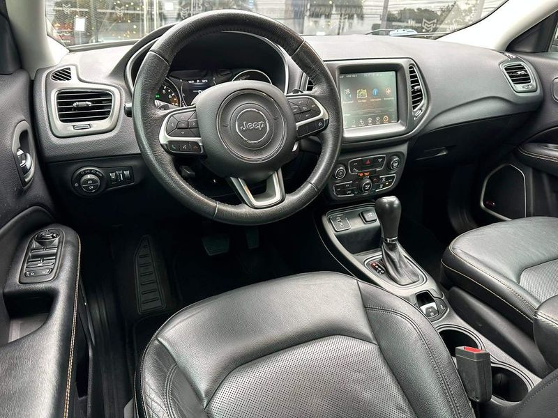 Jeep Compass LONGITUDE 2.0 4×2 Flex 16V Aut. 2017/2017 CONCEPT MOTORS PASSO FUNDO / Carros no Vale