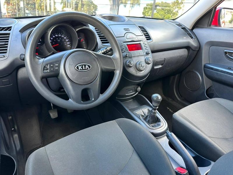 Kia Soul 1.6/ 1.6 16V FLEX Mec. 2009/2010 CONCEPT MOTORS PASSO FUNDO / Carros no Vale Kia Soul 1.6/ 1.6 16V FLEX Mec. 2009/2010 CONCEPT MOTORS PASSO FUNDO / Carros no Vale