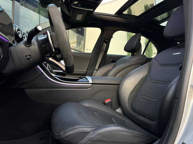 Mercedes-Benz C 63 AMG S E Performance Aut.(HÃbrido) 2024/2024 CONCEPT MOTORS PASSO FUNDO / Carros no Vale Mercedes-Benz C 63 AMG S E Performance Aut.(HÃbrido) 2024/2024 CONCEPT MOTORS PASSO FUNDO / Carros no Vale