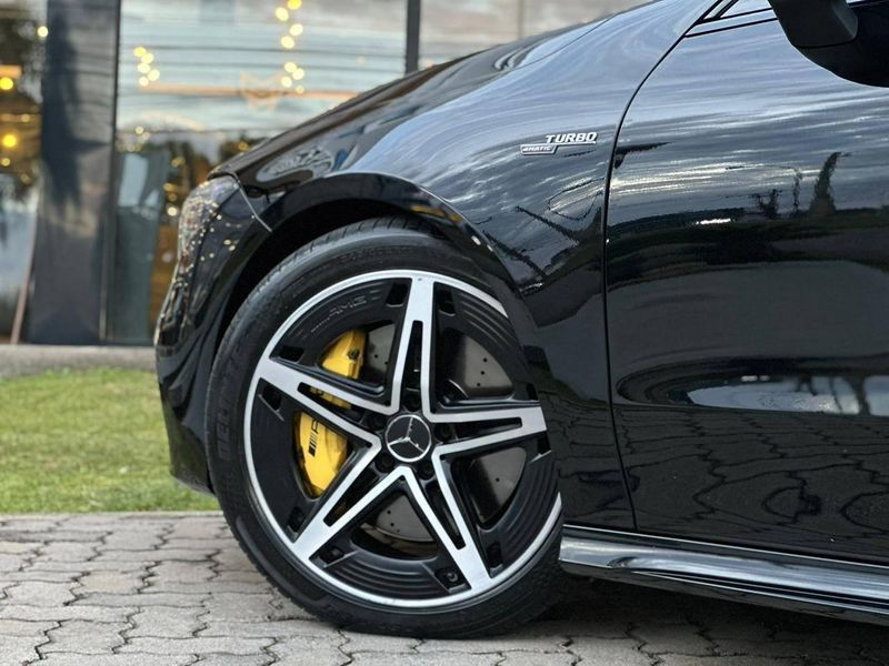 Mercedes-Benz CLA-35 AMG Line 2.0 TB Aut (HÃ­brido) 2024/2025 CONCEPT MOTORS PASSO FUNDO / Carros no Vale