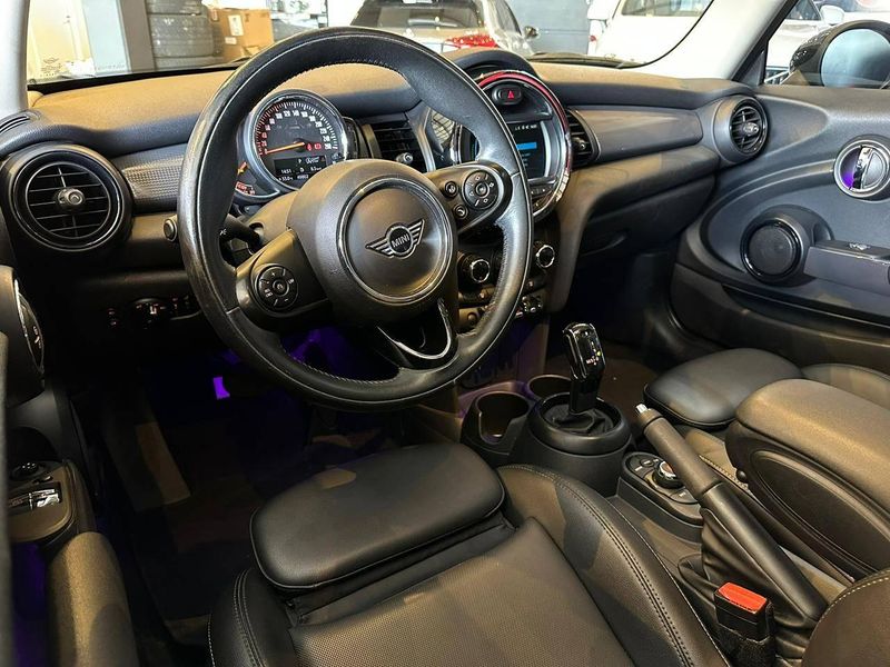 Mini Cooper 1.5 Turbo 12V 3p Aut. 2018/2019 CONCEPT MOTORS PASSO FUNDO / Carros no Vale