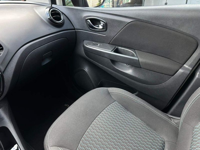Renault Captur Life 1.6 16V Flex 5p Aut. 2019/2019 CONCEPT MOTORS PASSO FUNDO / Carros no Vale