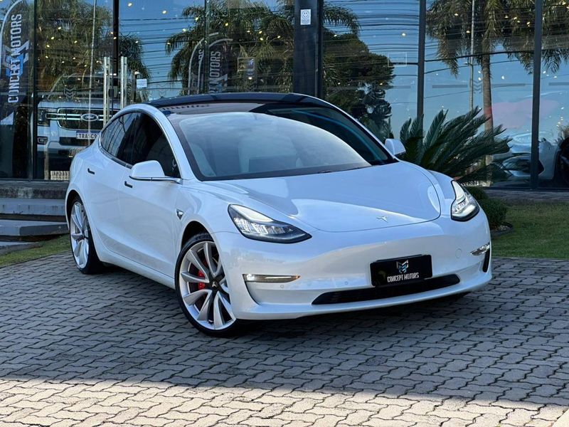 Tesla Model 3 TESLA 2018/2018 CONCEPT MOTORS PASSO FUNDO / Carros no Vale