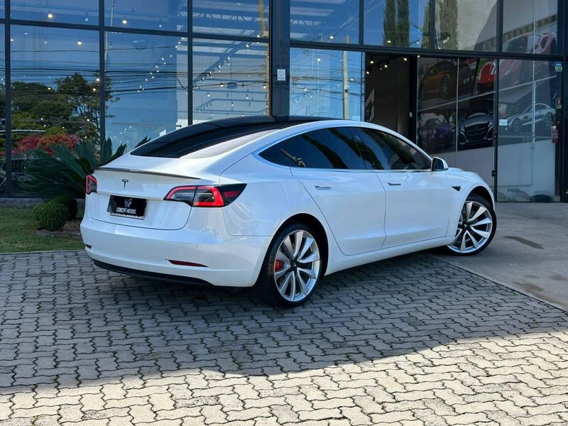 Tesla Model 3 TESLA 2018/2018 CONCEPT MOTORS PASSO FUNDO / Carros no Vale
