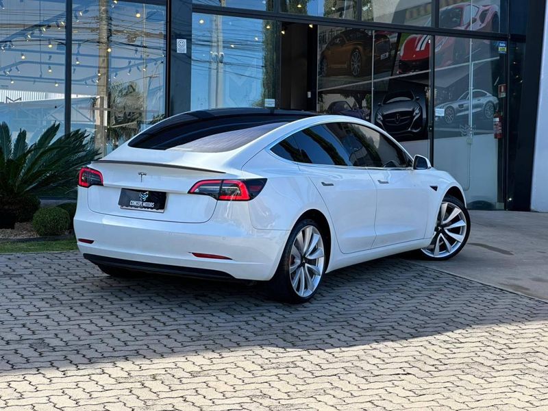 Tesla Model 3 TESLA 2018/2018 CONCEPT MOTORS PASSO FUNDO / Carros no Vale