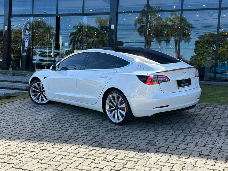 Tesla Model 3 TESLA 2018/2018 CONCEPT MOTORS PASSO FUNDO / Carros no Vale