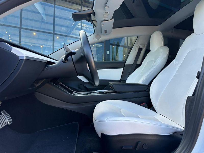 Tesla Model 3 TESLA 2018/2018 CONCEPT MOTORS PASSO FUNDO / Carros no Vale
