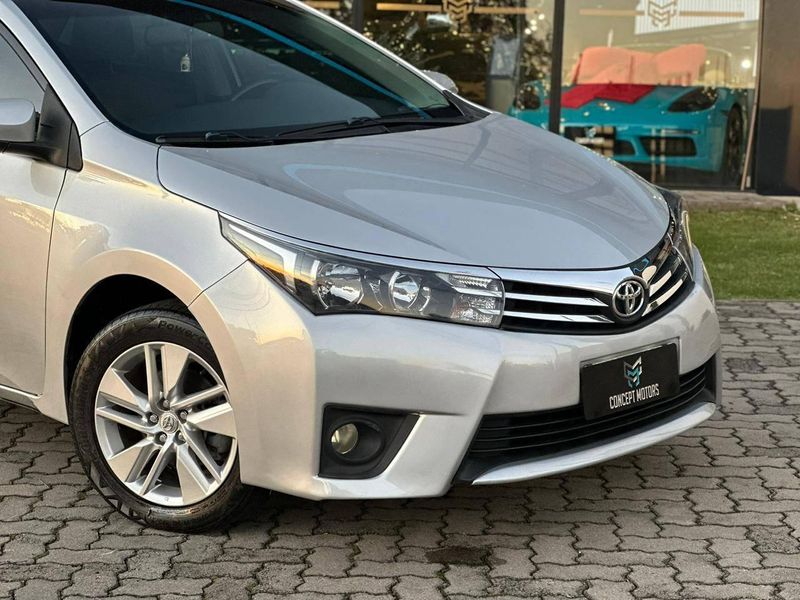 Toyota Corolla GLi 1.8 Flex 16V Aut. 2017/2017 CONCEPT MOTORS PASSO FUNDO / Carros no Vale