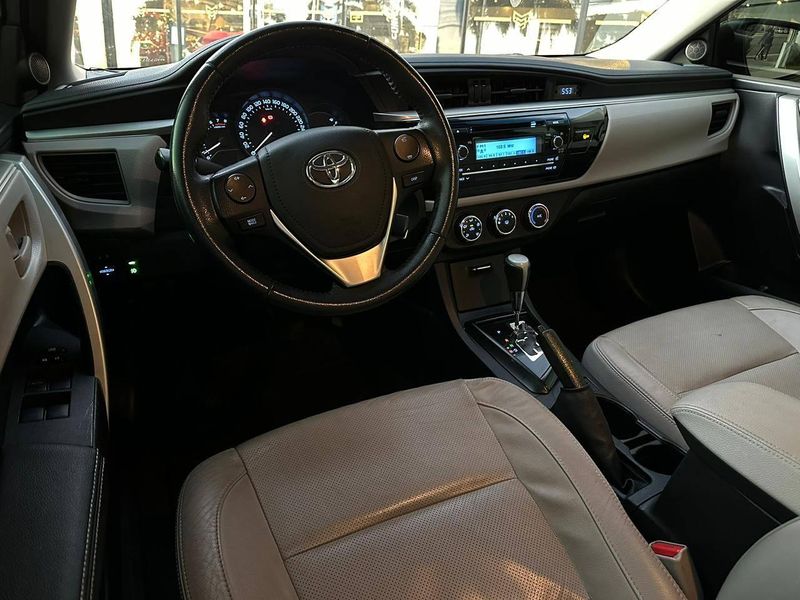 Toyota Corolla GLi 1.8 Flex 16V Aut. 2017/2017 CONCEPT MOTORS PASSO FUNDO / Carros no Vale