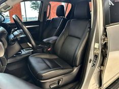 Toyota Hilux CD SRV 4×4 2.8 TDI Diesel Aut. 2024/2025 CONCEPT MOTORS PASSO FUNDO / Carros no Vale