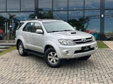 Toyota Hilux SW4 SRV D4-D 4×4 3.0 TDI Dies Aut 2008/2008 CONCEPT MOTORS PASSO FUNDO / Carros no Vale