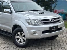 Toyota Hilux SW4 SRV D4-D 4×4 3.0 TDI Dies Aut 2008/2008 CONCEPT MOTORS PASSO FUNDO / Carros no Vale