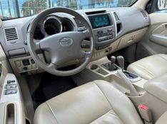 Toyota Hilux SW4 SRV D4-D 4×4 3.0 TDI Dies Aut 2008/2008 CONCEPT MOTORS PASSO FUNDO / Carros no Vale