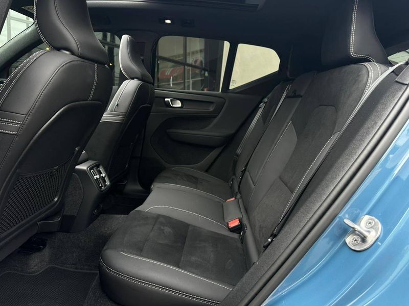 Volvo XC40 Recharge Plus (ElÃ©trico) 2023/2024 CONCEPT MOTORS PASSO FUNDO / Carros no Vale