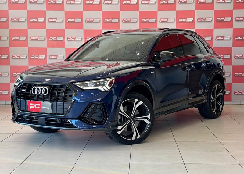 Audi Q3 Perf Black.Plus 2.0 TFSI Tip Quat. 2024/2024 PC VEÍCULOS SANTA CRUZ DO SUL / Carros no Vale