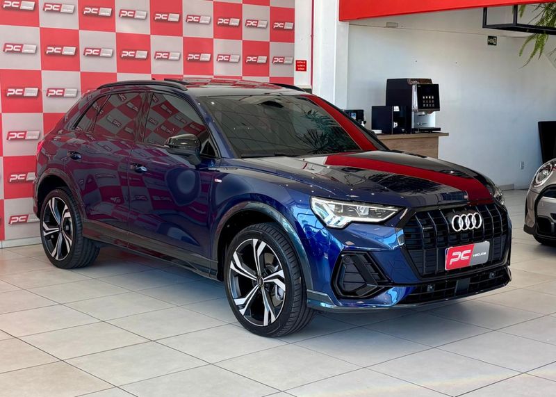 Audi Q3 Perf Black.Plus 2.0 TFSI Tip Quat. 2024/2024 PC VEÍCULOS SANTA CRUZ DO SUL / Carros no Vale