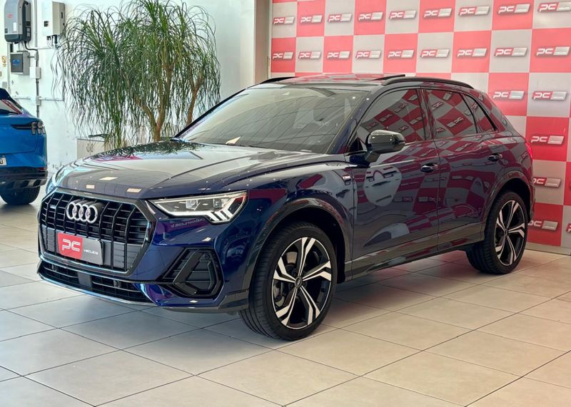Audi Q3 Perf Black.Plus 2.0 TFSI Tip Quat. 2024/2024 PC VEÍCULOS SANTA CRUZ DO SUL / Carros no Vale