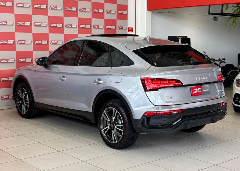 Audi Q5 SB Perf 2.0 TFSIe S.Tr Qt (Hib.) 2023/2023 PC VEÍCULOS SANTA CRUZ DO SUL / Carros no Vale Audi Q5 SB Perf 2.0 TFSIe S.Tr Qt (Hib.) 2023/2023 PC VEÍCULOS SANTA CRUZ DO SUL / Carros no Vale