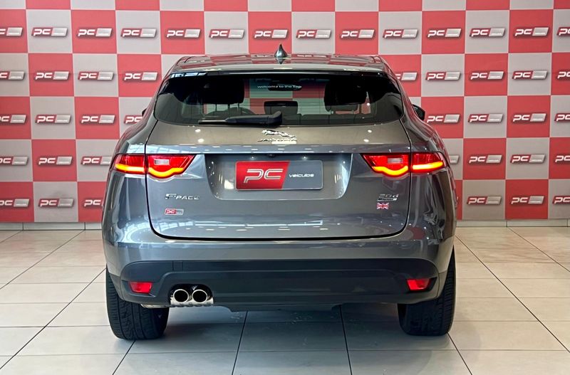Jaguar F-Pace 2.0 Prestige 180cv 2017/2018 PC VEÍCULOS SANTA CRUZ DO SUL / Carros no Vale Jaguar F-Pace 2.0 Prestige 180cv 2017/2018 PC VEÍCULOS SANTA CRUZ DO SUL / Carros no Vale